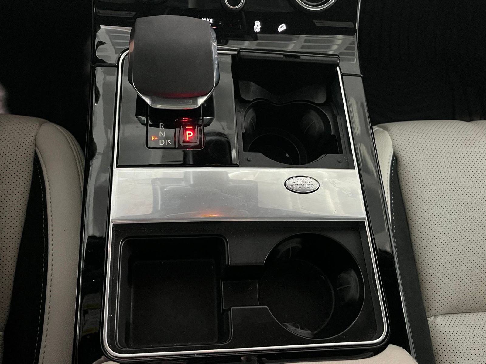 Used 2021 Land Rover Range Rover Velar R-Dynamic S AWD/4WD image 26