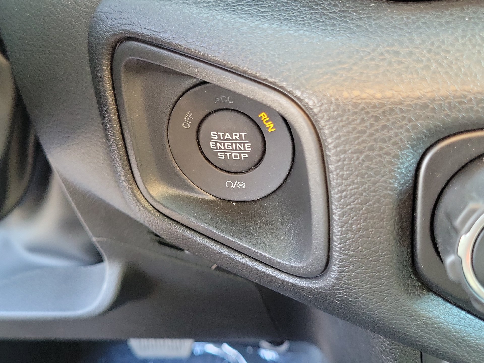 New 2026 Jeep Gladiator Sport AWD/4WD image 11