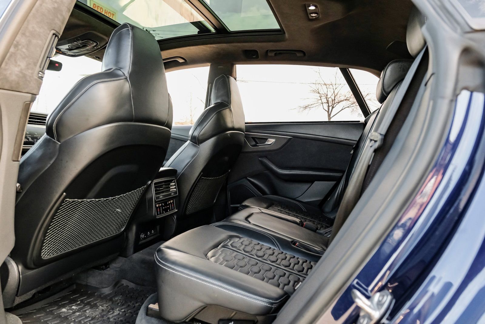 Used 2022 Audi RS Q8 4.0T image 50