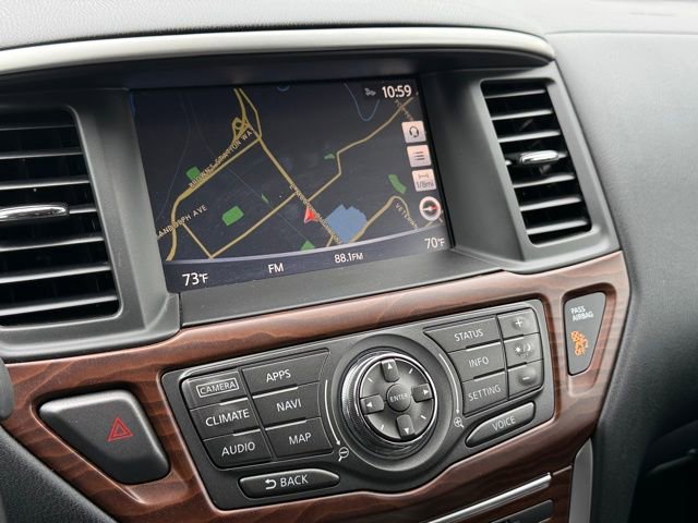 Used 2017 Nissan Pathfinder Platinum w/ Cargo Package image 28