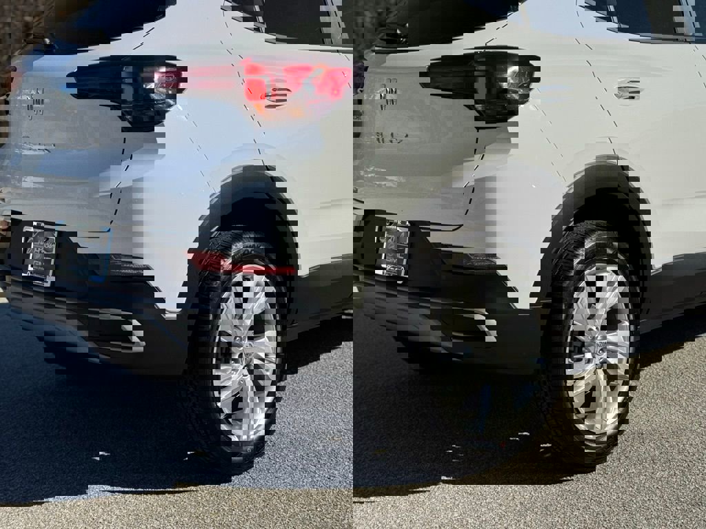 New 2026 Buick Encore GX Preferred FWD image 14