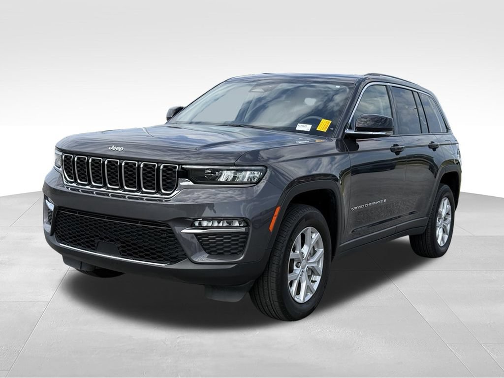 Used 2023 Jeep Grand Cherokee Limited RWD image 1