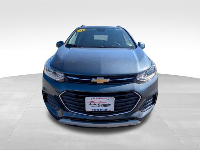 Used 2021 Chevrolet Trax LT FWD image 2