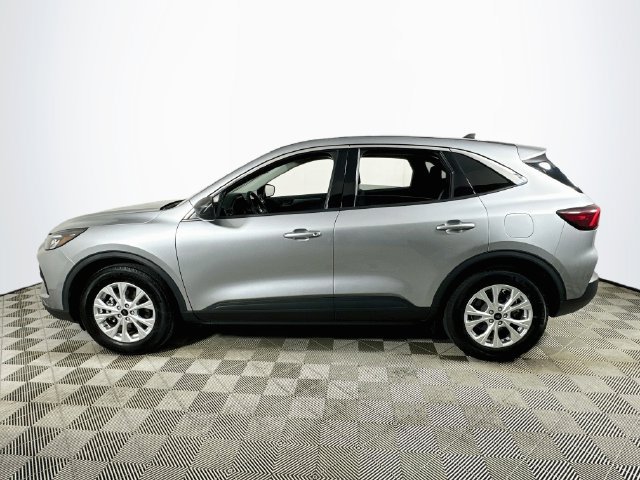 Used 2024 Ford Escape Active w/ Tech Pack #1 FWD image 6