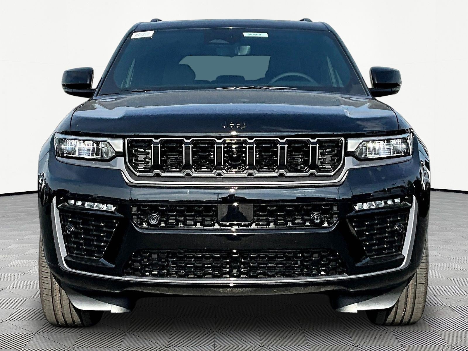 New 2027 Jeep Grand Cherokee Limited AWD/4WD image 2