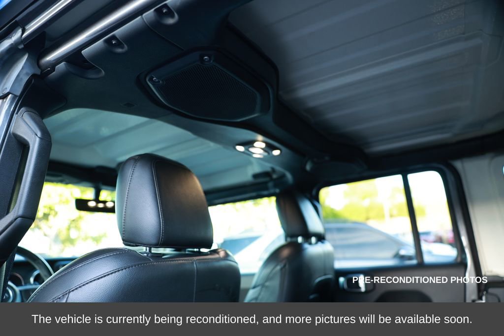 Used 2022 Jeep Wrangler Unlimited Sahara image 38