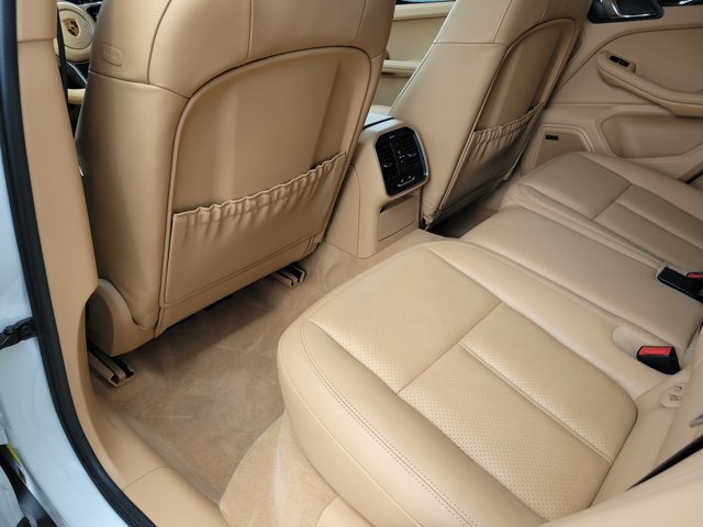 Certified 2016 Porsche Macan S AWD/4WD image 20