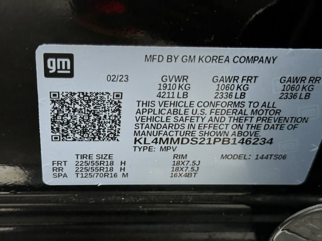 Used 2023 Buick Encore GX Select w/ Sport Touring Package FWD image 27