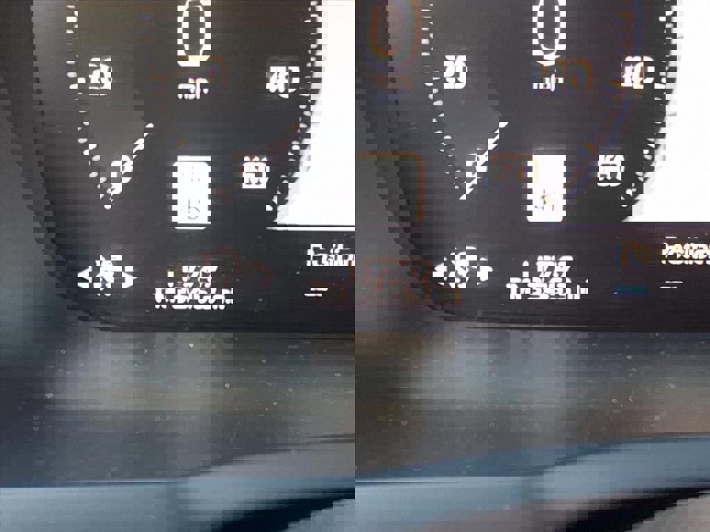 Used 2021 Volvo XC90 T8 Inscription w/ Lounge Package image 27