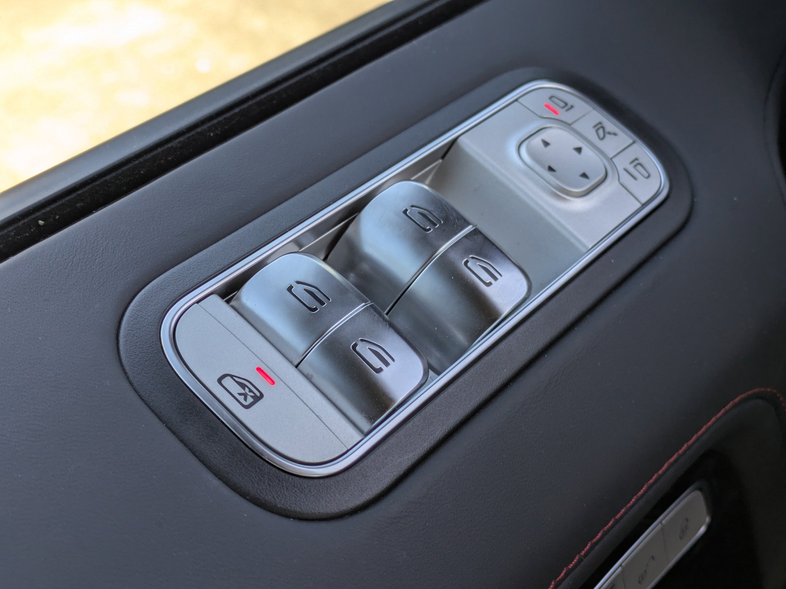 Used 2025 Mercedes-Benz G 63 AMG 4MATIC image 30