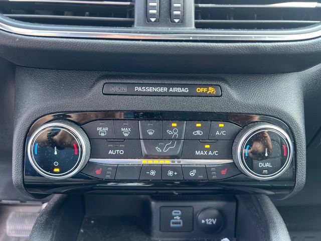Used 2022 Ford Escape Titanium AWD/4WD image 29