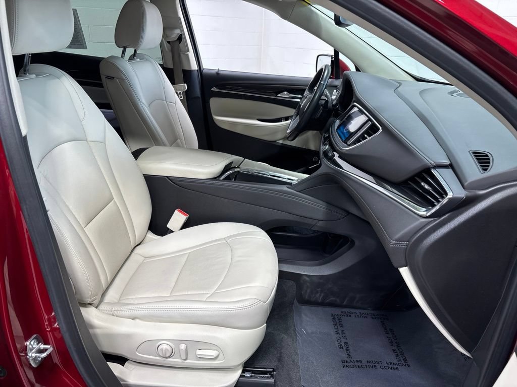 Used 2023 Buick Enclave Essence AWD/4WD image 10