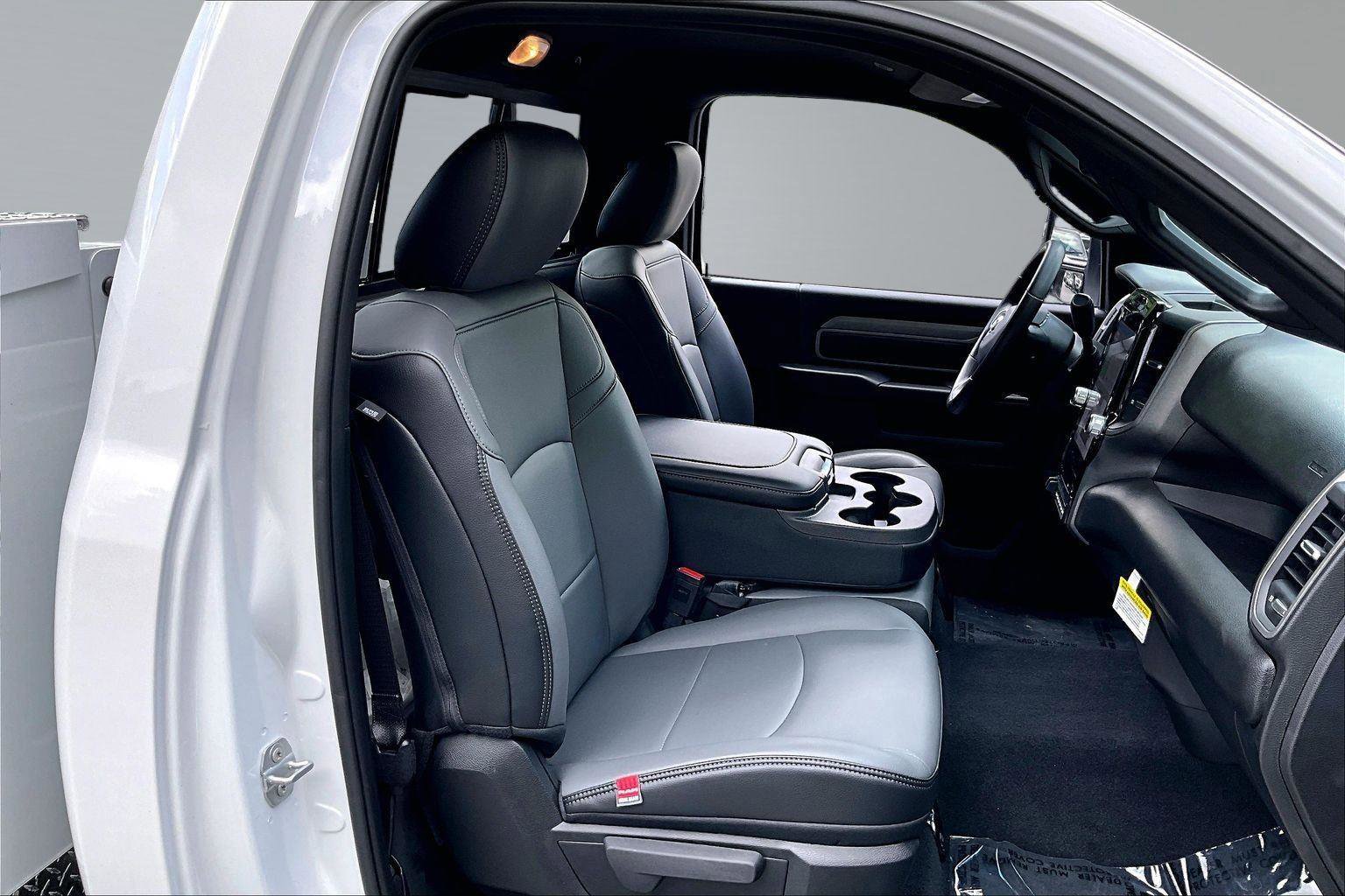 New 2025 RAM 2500 Tradesman AWD/4WD image 8