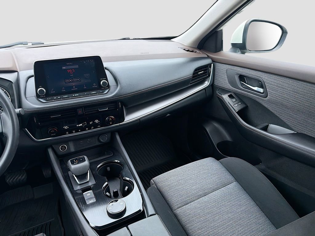 Used 2021 Nissan Rogue SV image 21