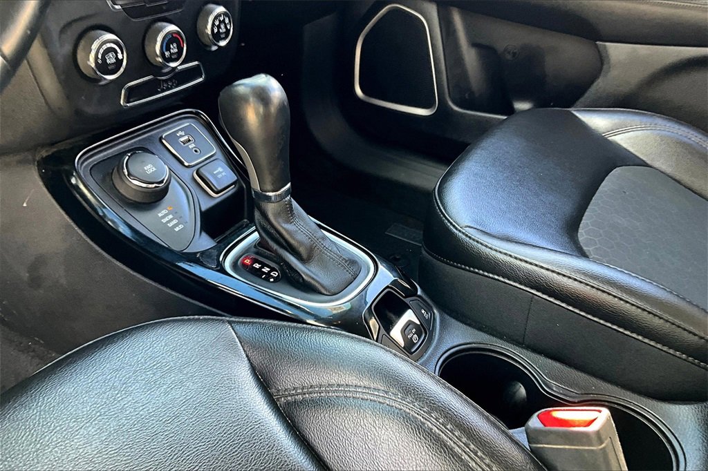 Used 2018 Jeep Compass Latitude image 12