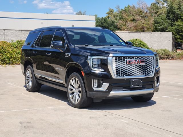 Used 2022 GMC Yukon Denali w/ Denali Ultimate Package AWD/4WD image 3