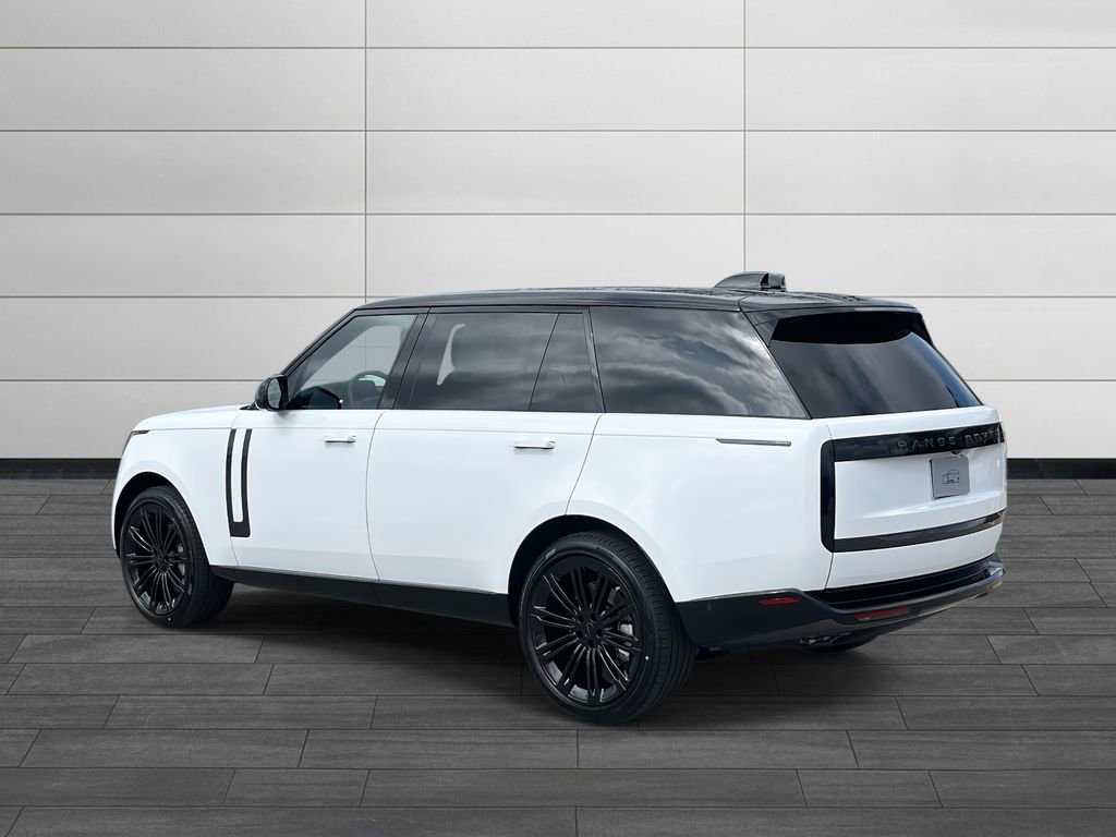 New 2026 Land Rover Range Rover Long Wheelbase SE AWD/4WD image 3