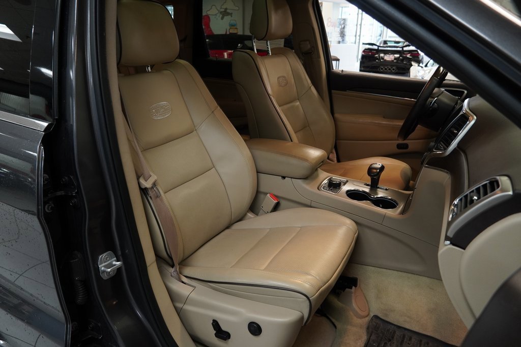 Used 2013 Dodge Grand Caravan SE image 27