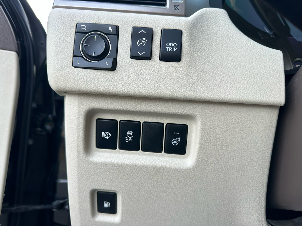 Used 2016 Lexus GX 460 Luxury image 16