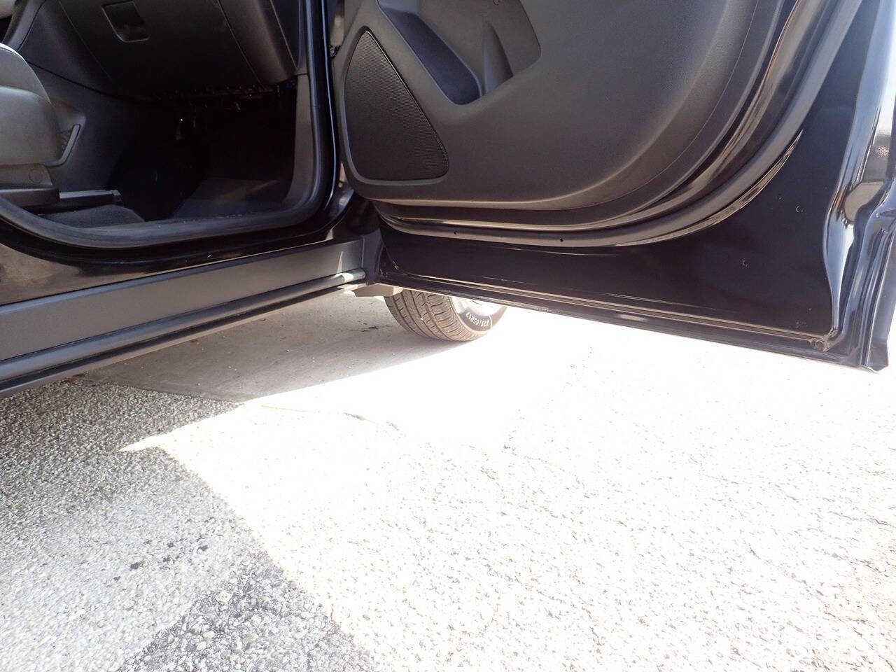 Used 2018 Chevrolet Equinox LS image 26