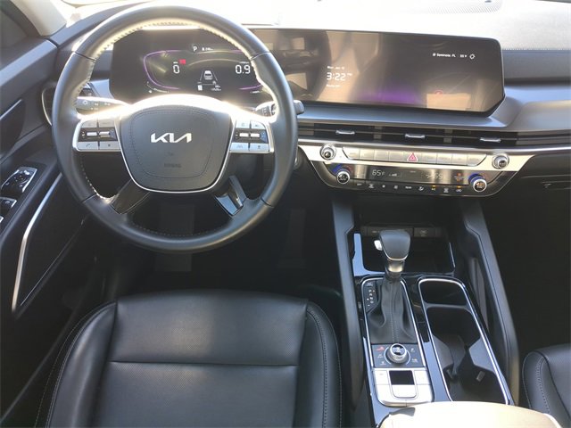 Used 2024 Kia Telluride LX image 16