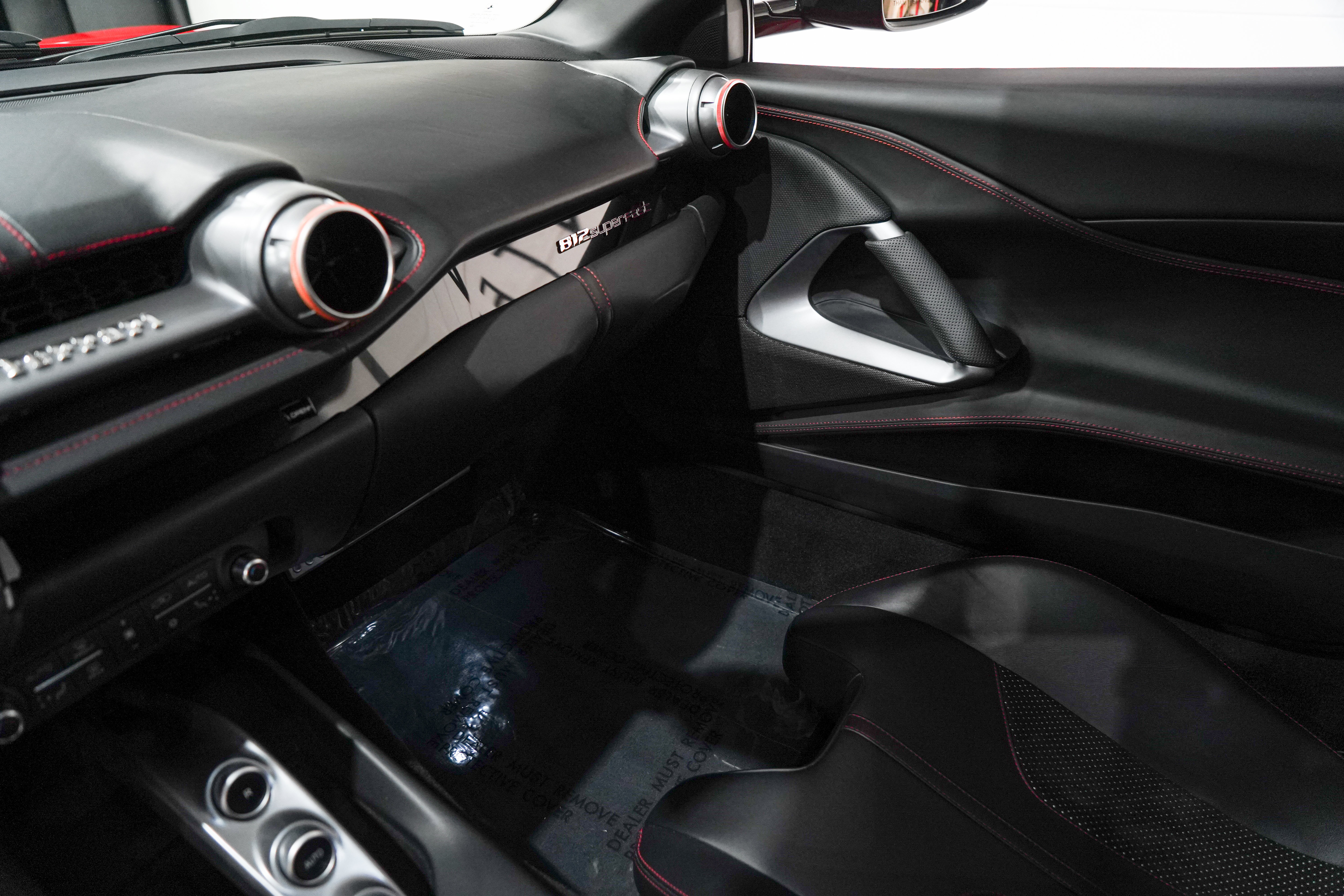Used 2019 Ferrari 812 Superfast RWD image 13
