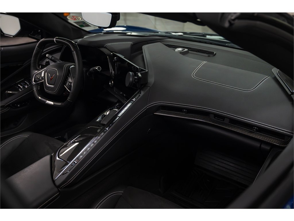 Used 2025 Chevrolet Corvette E-Ray w/ Stealth Interior Trim Package AWD/4WD image 31