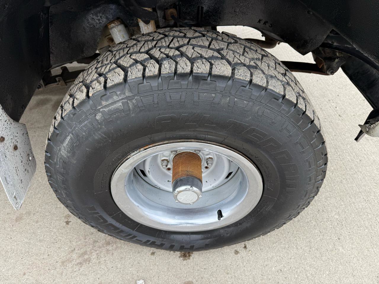 Used 1987 GMC Suburban 4WD image 34