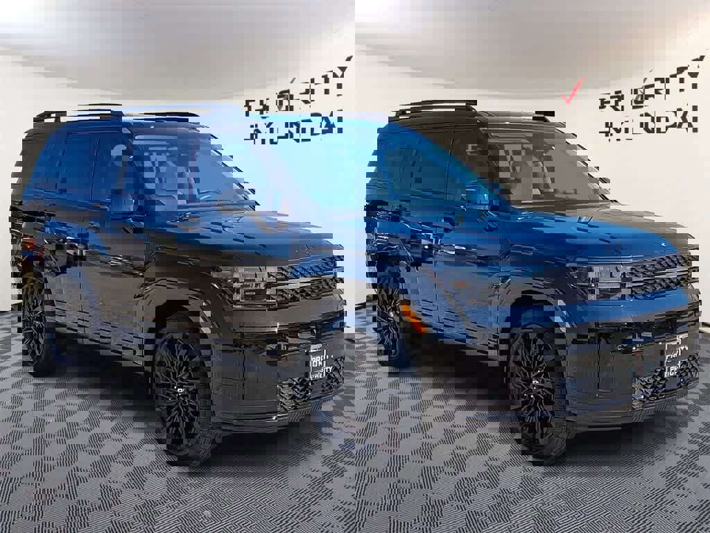 Used 2025 Hyundai Santa Fe Calligraphy image 3