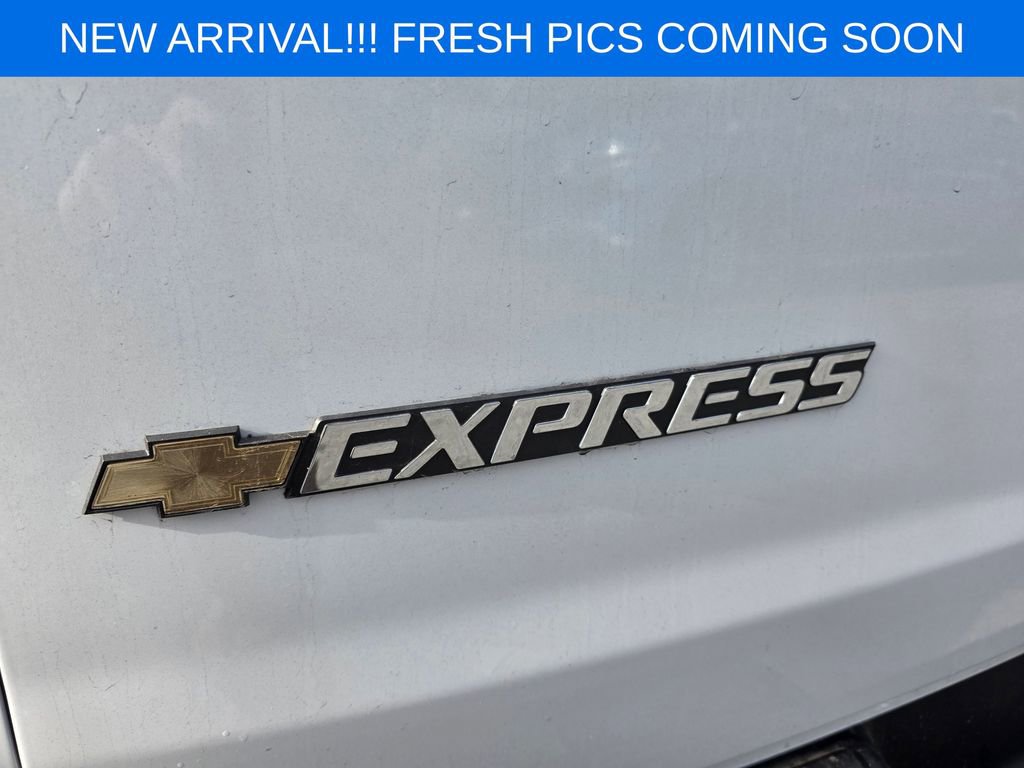 Used 2024 Chevrolet Express 2500 w/ Driver Convenience Package image 14