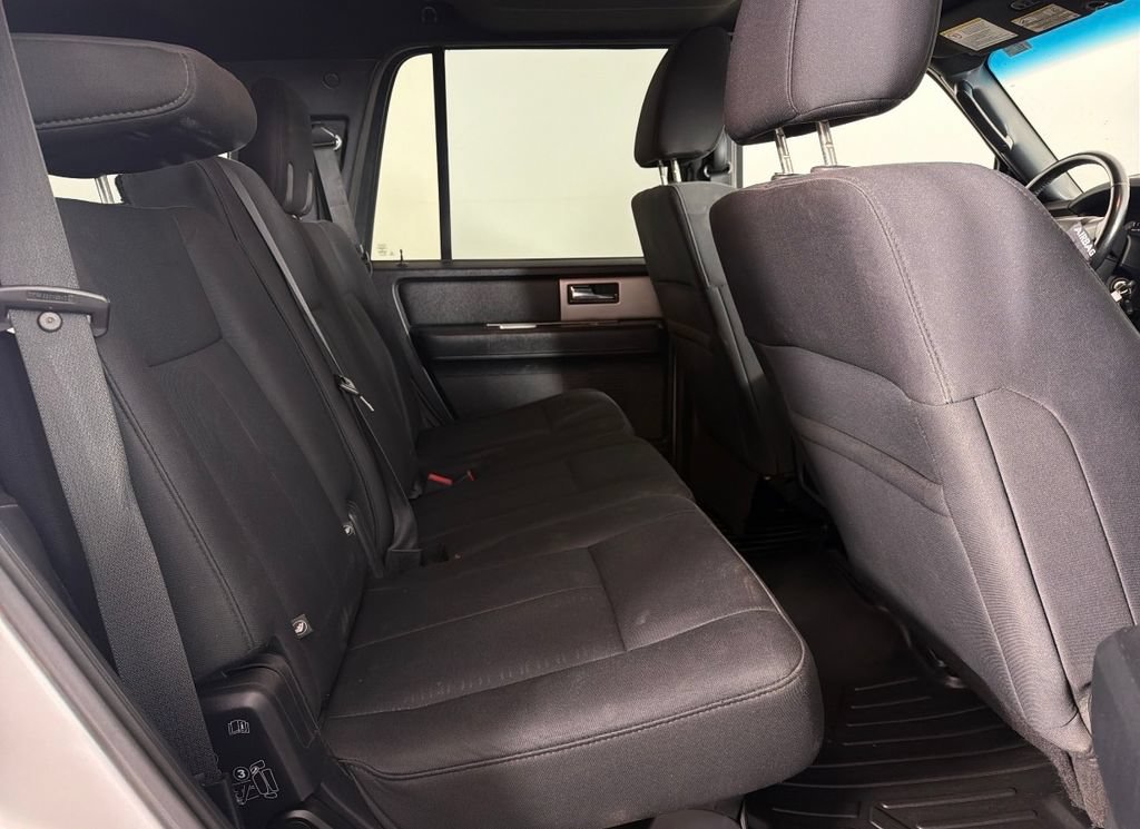 Used 2017 Ford Expedition XLT AWD/4WD image 23