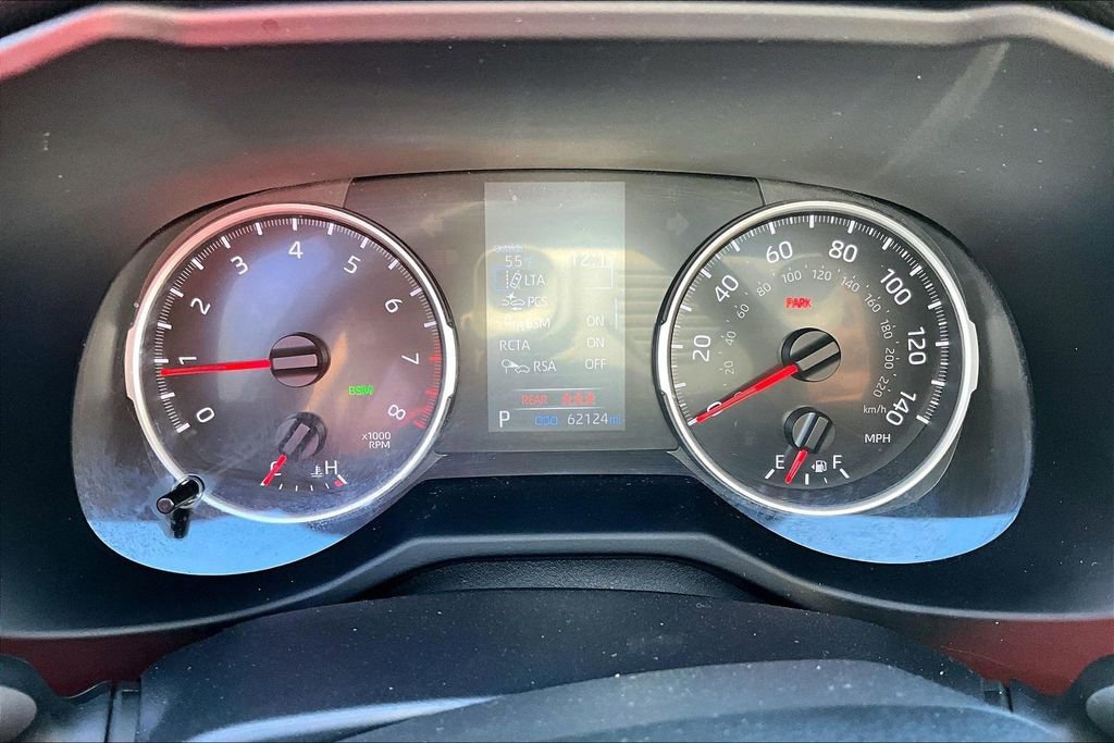 Used 2022 Toyota RAV4 XLE Premium image 12