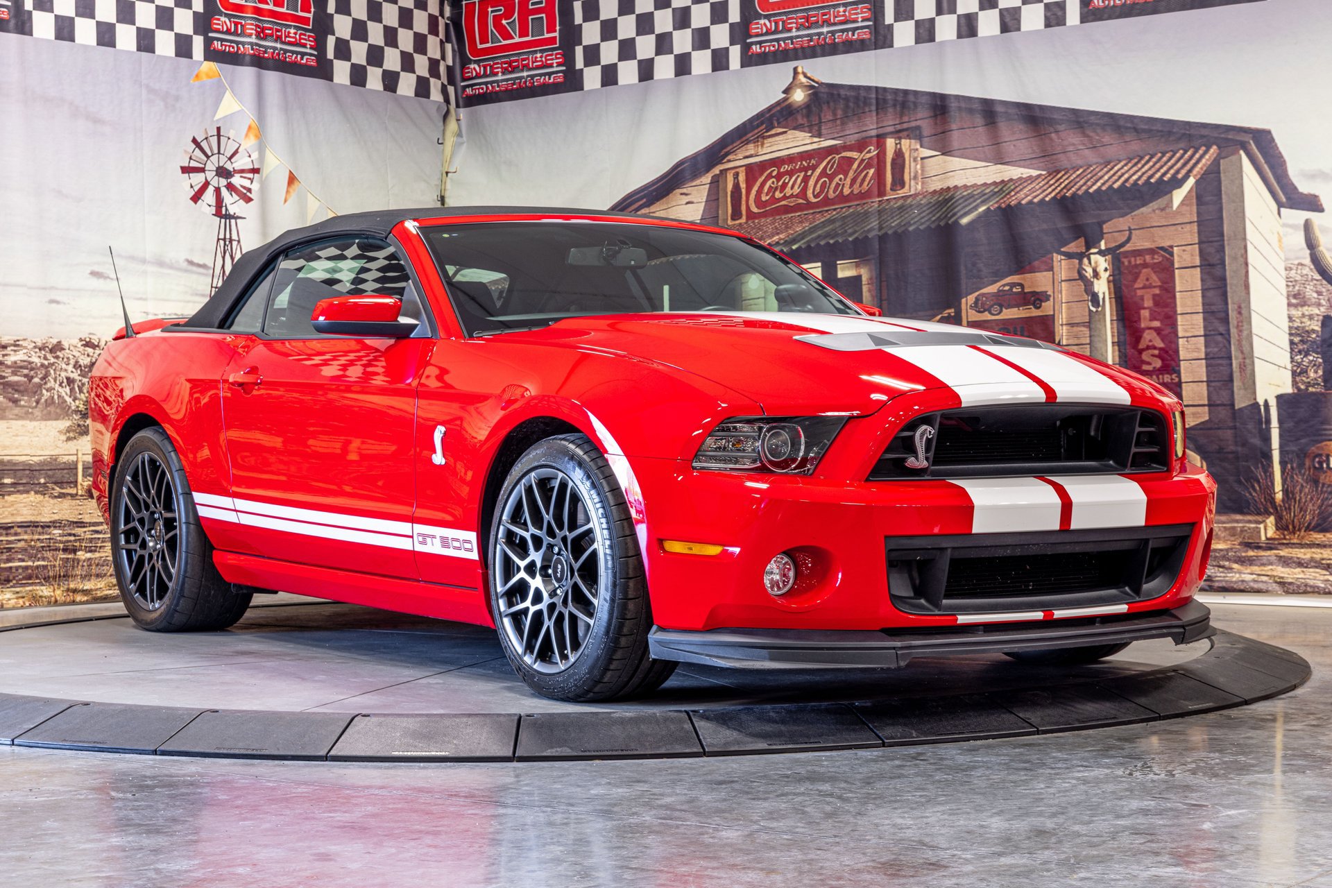Used 2013 Ford Mustang Shelby GT500 image 2