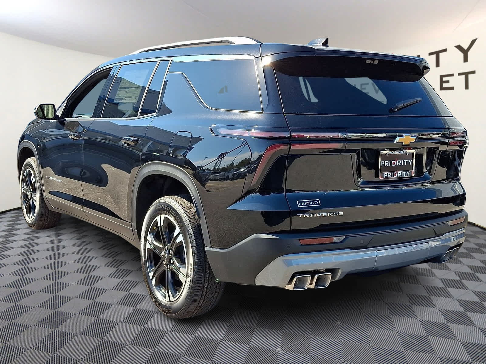 New 2027 Chevrolet Traverse LT w/ Sun and Wheel Package FWD image 6