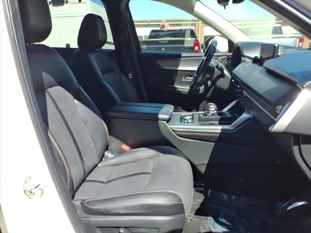 Used 2024 MAZDA CX-90 3.3 Turbo w/ Preferred Plus AWD/4WD image 28