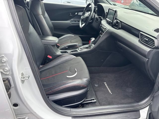 Used 2019 Hyundai Veloster 2.0 Premium FWD image 10