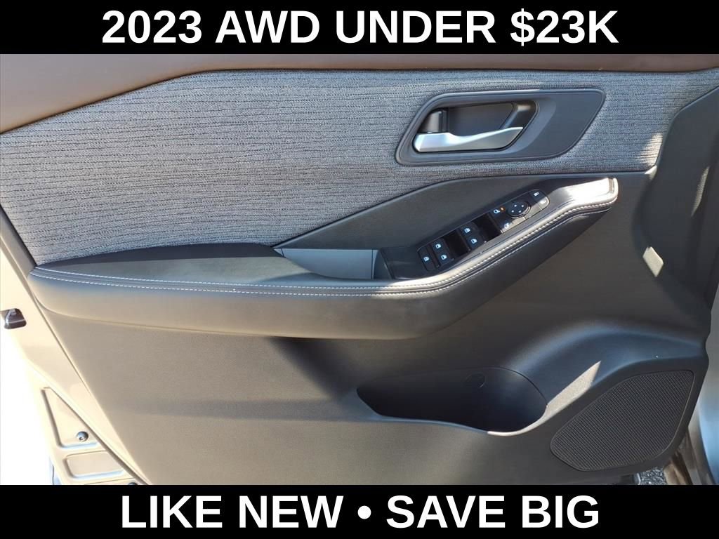 Used 2023 Nissan Rogue SV AWD/4WD image 11