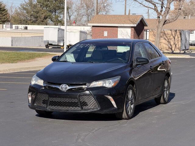 Used 2015 Toyota Camry SE image 7