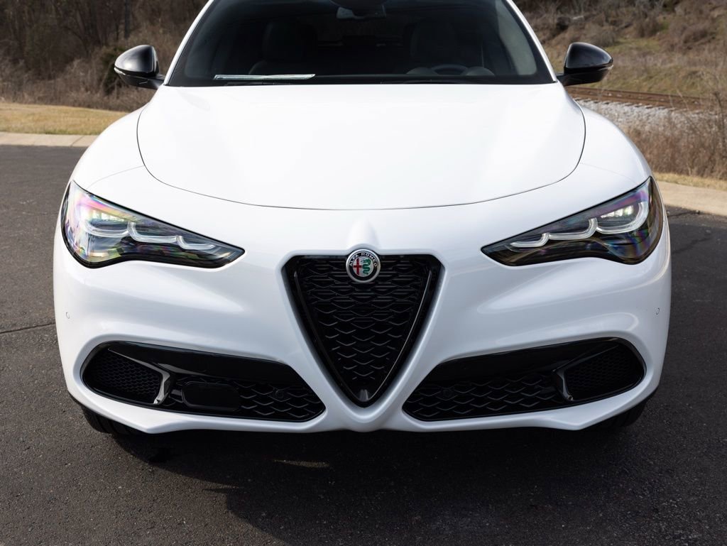 New 2026 Alfa Romeo Stelvio Sprint w/ Convenience Package AWD/4WD image 14