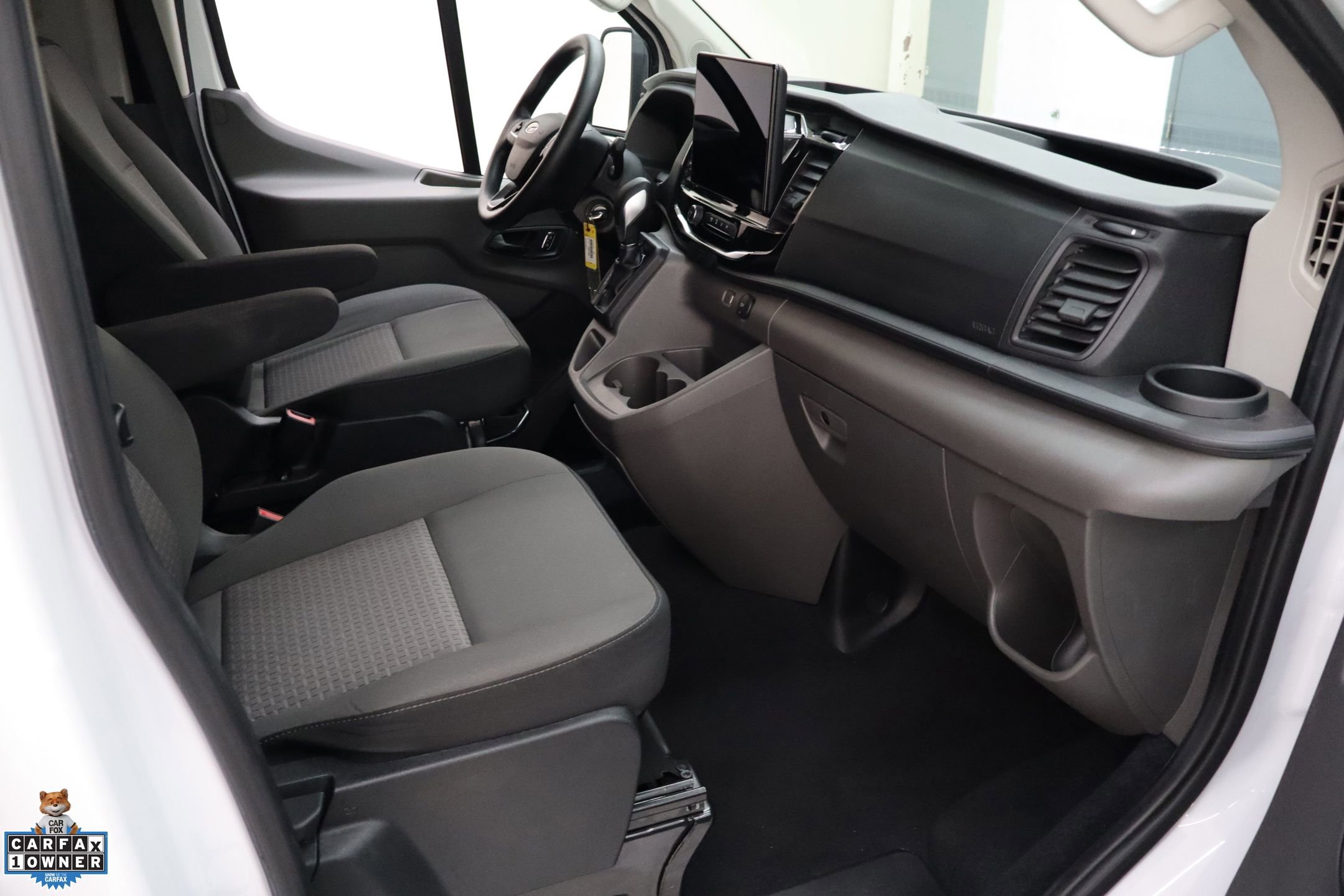 Used 2024 Ford Transit 350 XLT image 31