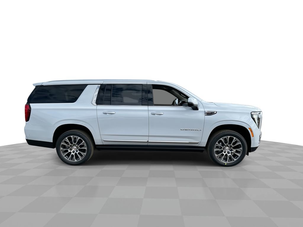 New 2026 GMC Yukon XL Denali w/ Sun & Power Step Package image 9
