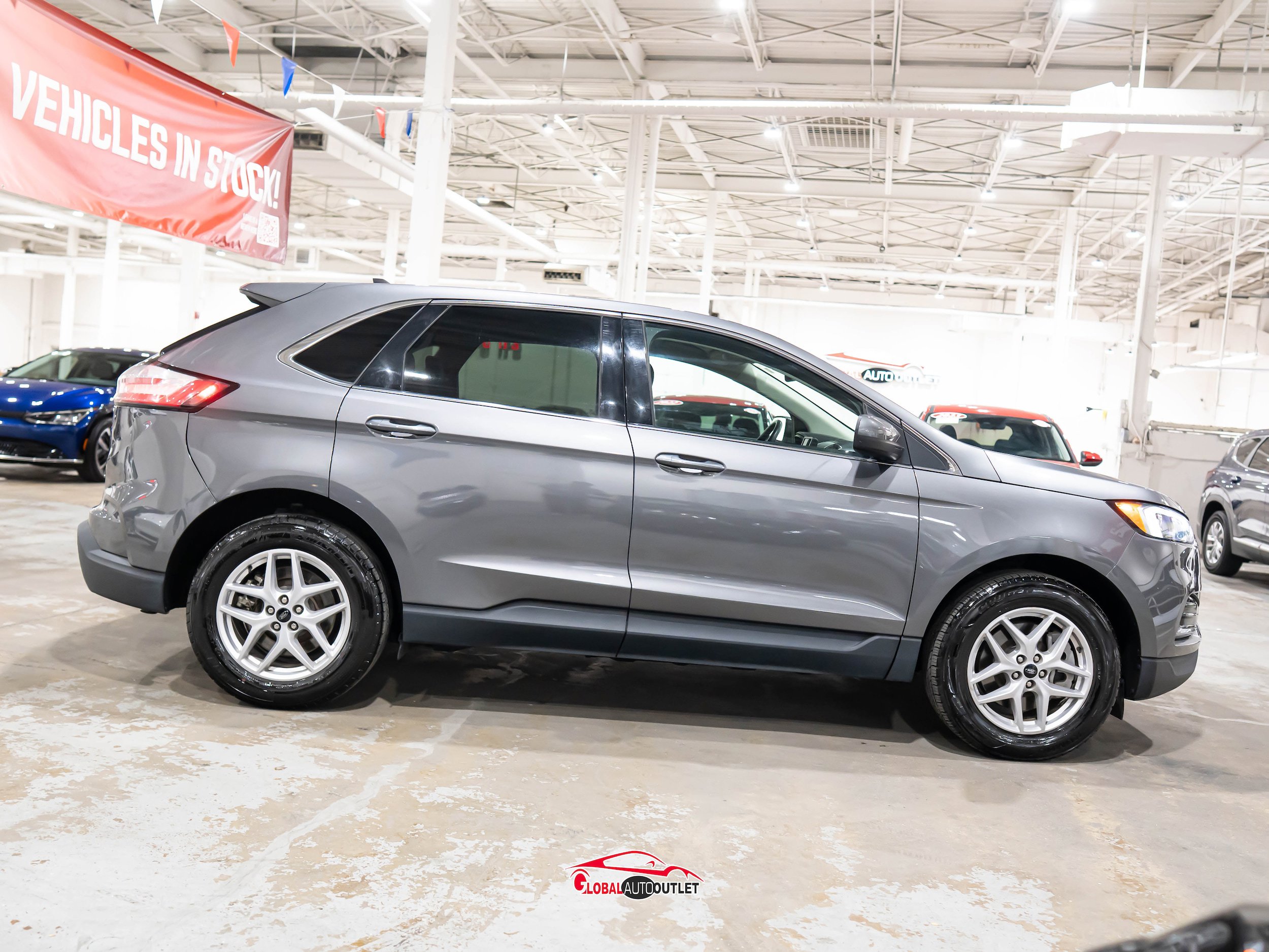 Used 2024 Ford Edge SEL AWD/4WD image 7