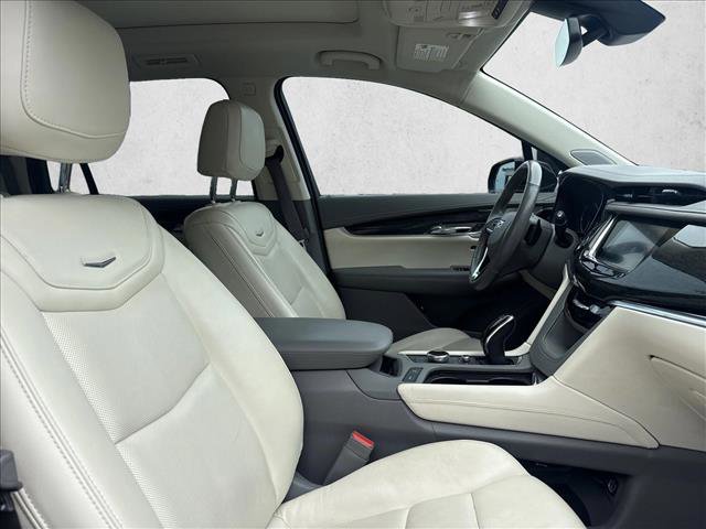 Used 2020 Cadillac XT6 Premium Luxury image 15