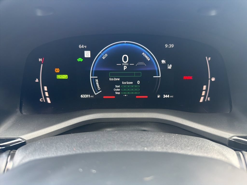 Used 2025 Toyota Camry SE FWD image 9