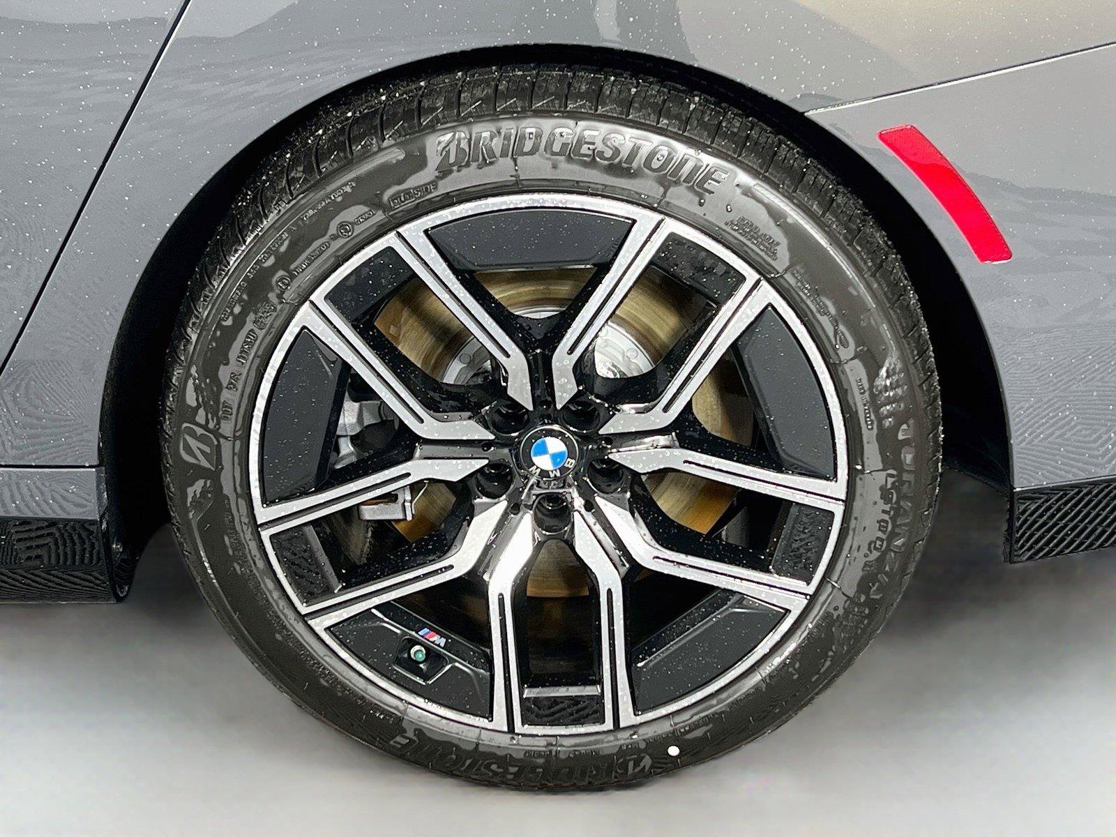 Used 2026 BMW 760i xDrive AWD/4WD image 31