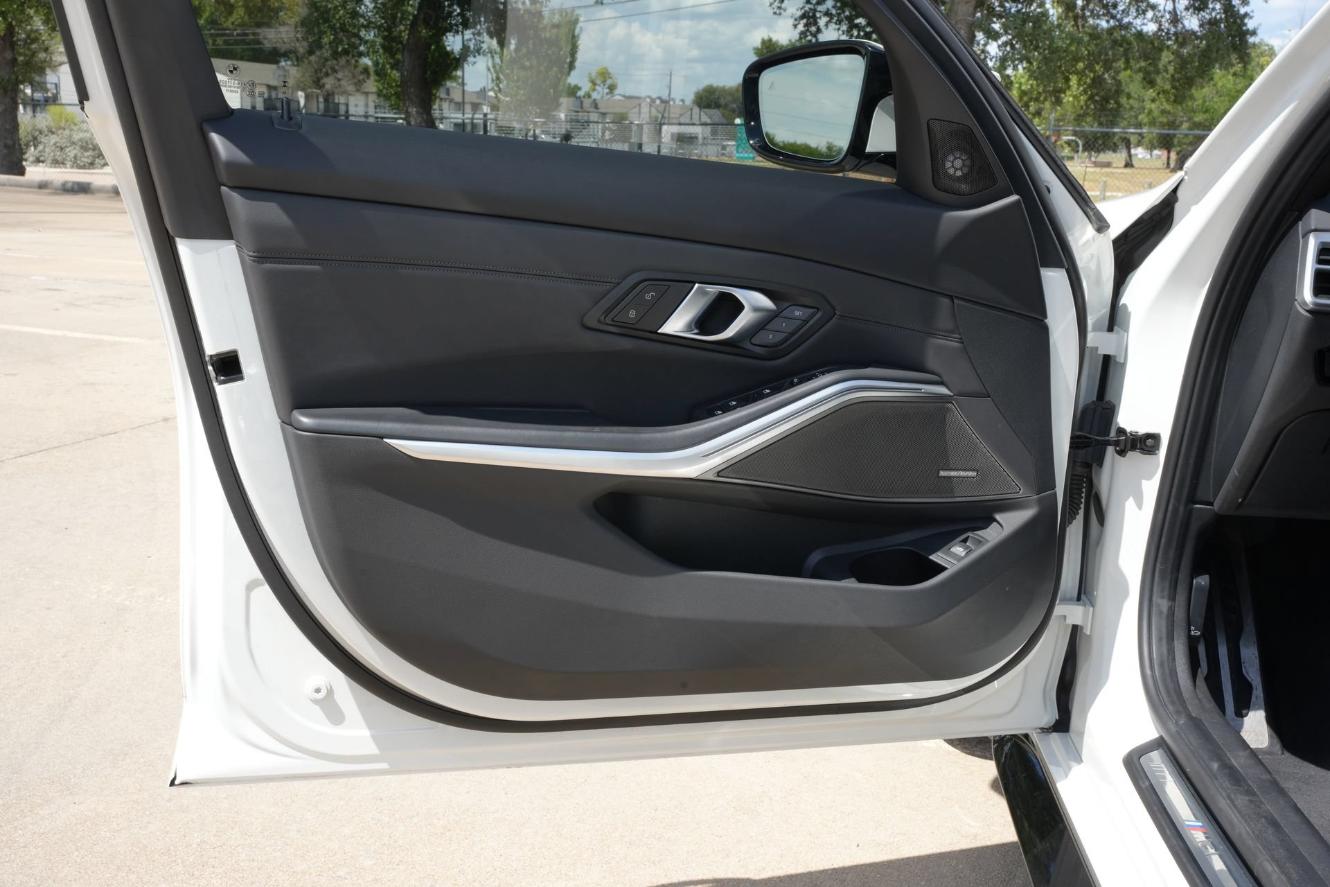 Used 2025 BMW M3 Competition w/ Executive Package AWD/4WD image 17