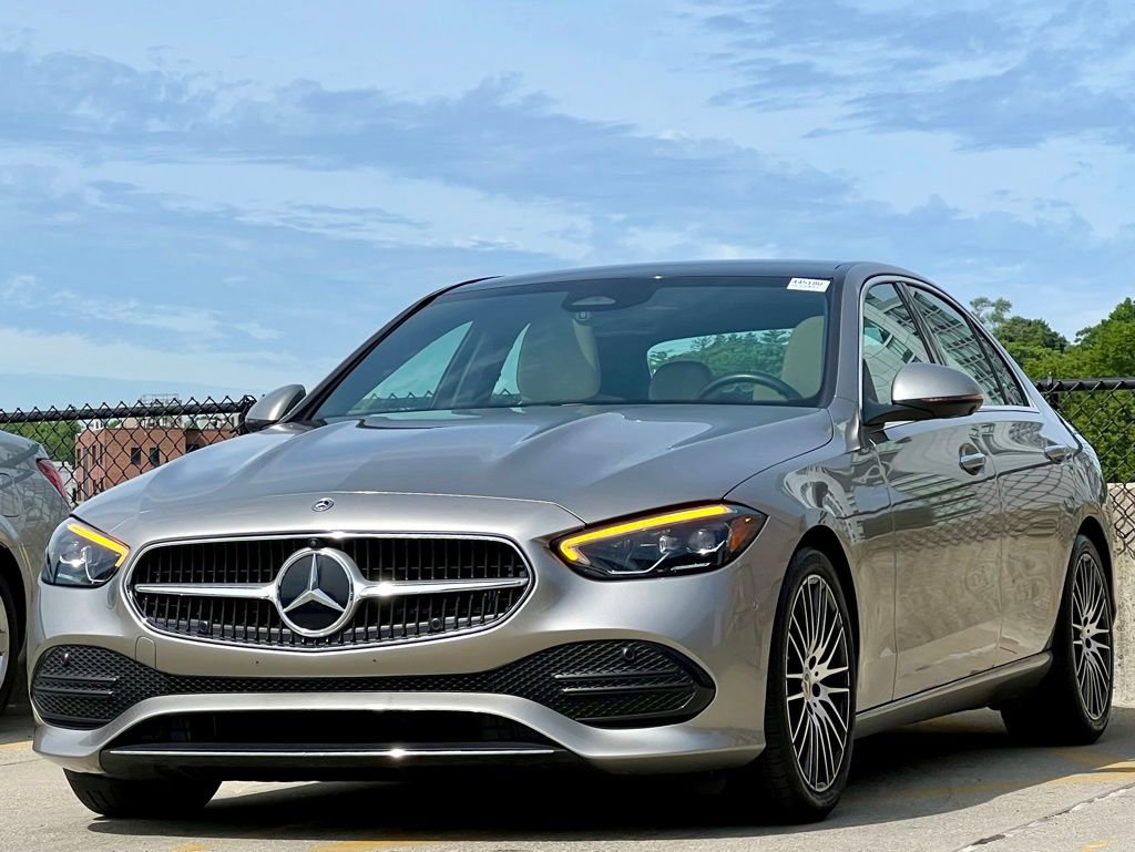 Certified 2022 Mercedes-Benz C 300 4MATIC Sedan image 4