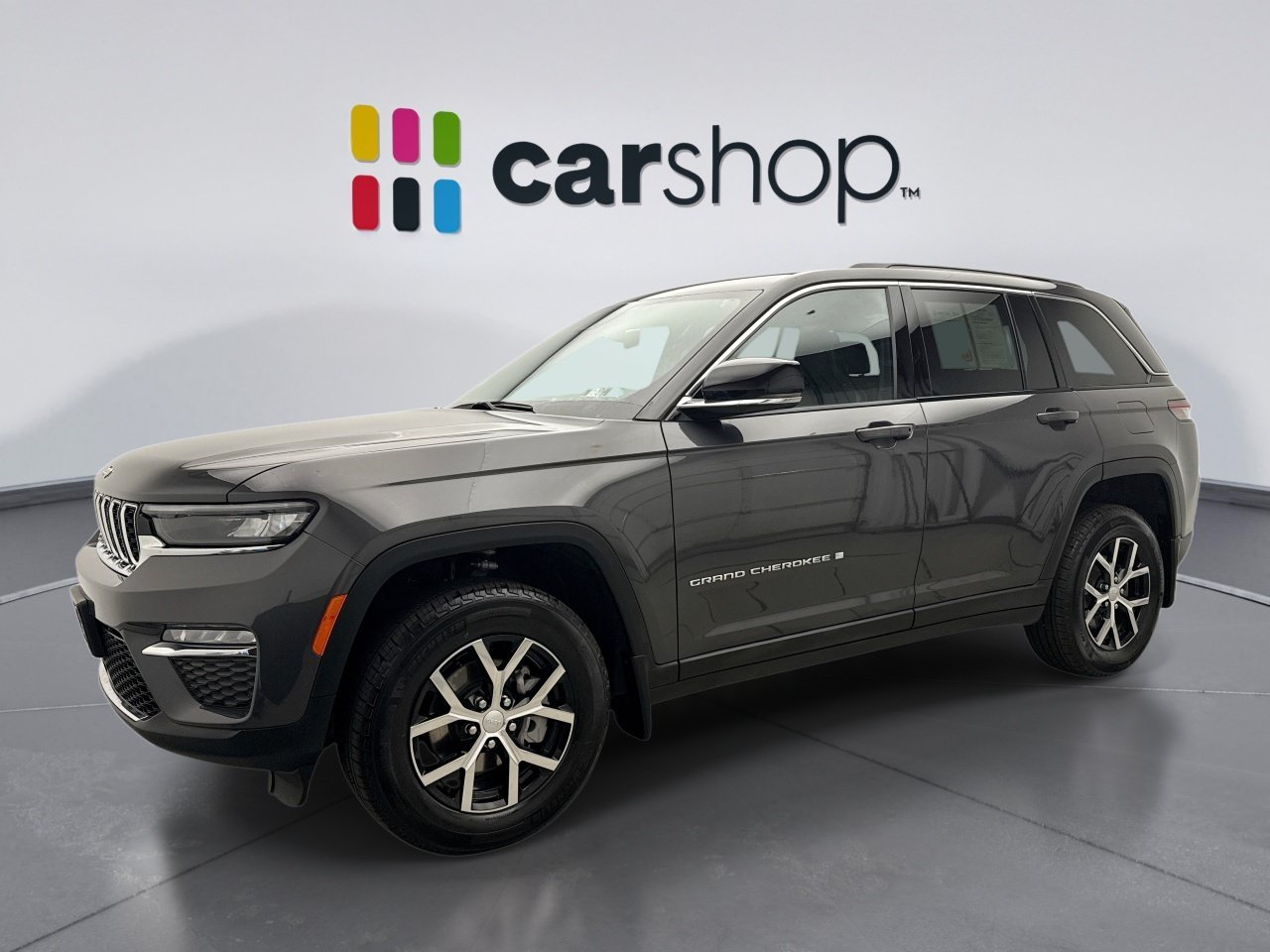 Used 2025 Jeep Grand Cherokee Limited AWD/4WD image 1