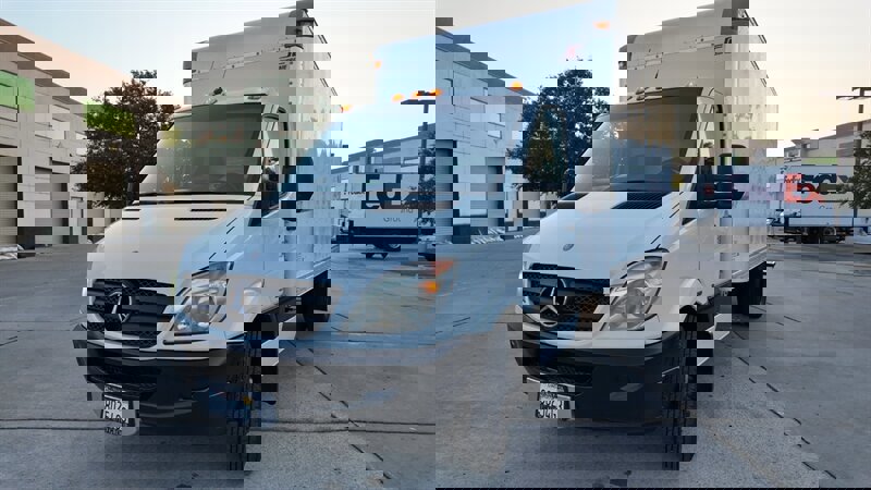 Used 2011 Mercedes-Benz Sprinter 3500 image 1