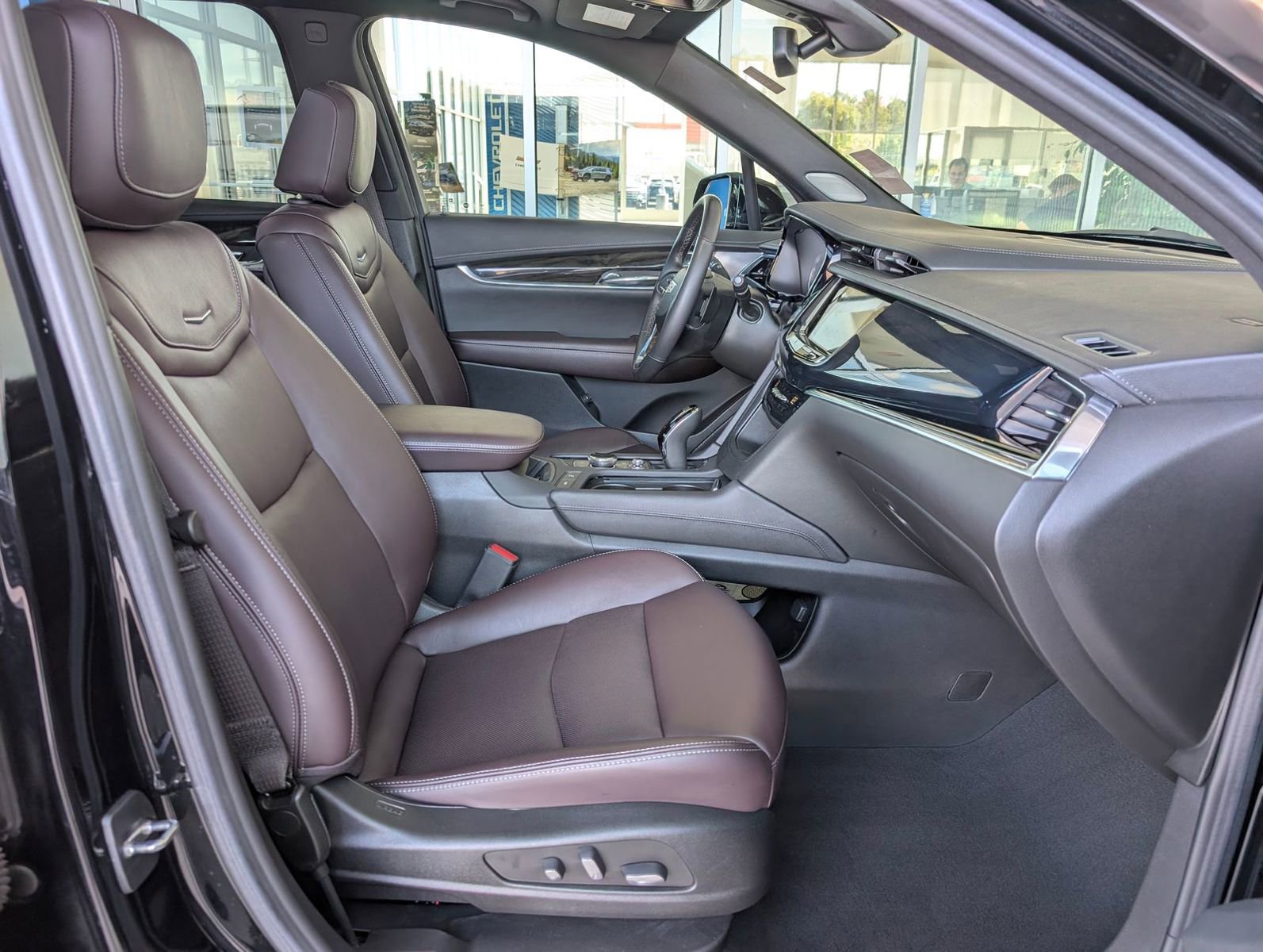 Used 2023 Cadillac XT6 Premium Luxury image 40